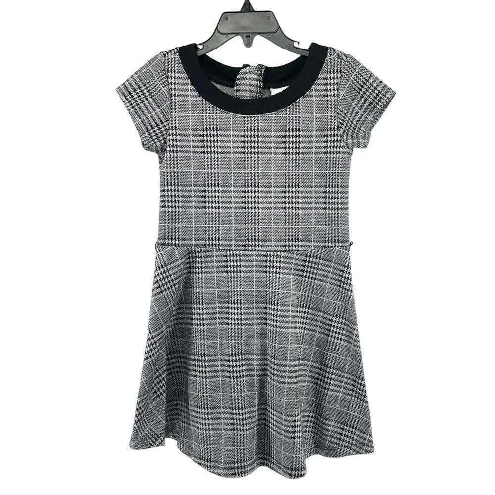 The Children’s Place Girl’s Black Houndstooth Short Sleeve Fit & Flare Dress 6